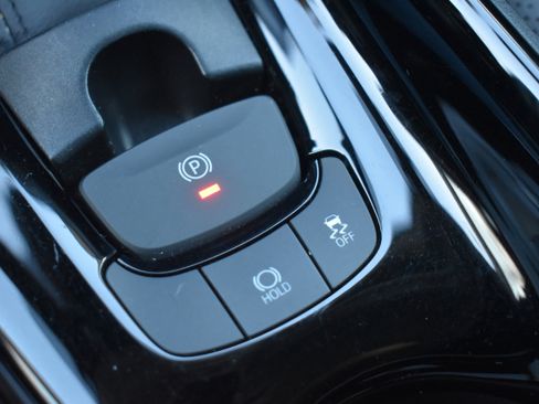 Used 2021 Toyota C-HR Limited image 15