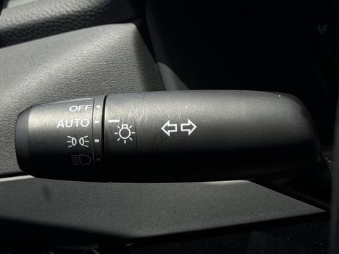 Used 2025 Honda Accord Sport image 25