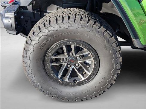 Used 2025 Jeep Wrangler Rubicon image 9