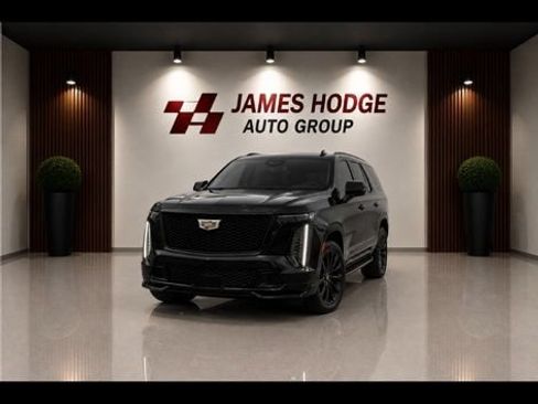 Used 2026 Cadillac Escalade ESV V w/ LPO, ONYX Package AWD/4WD image 3