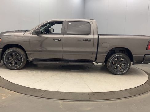 New 2026 RAM 1500 Express AWD/4WD image 2