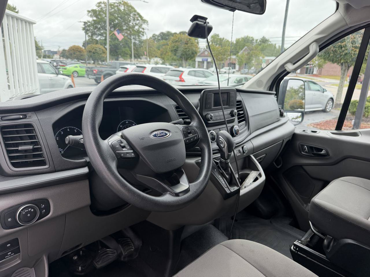 Used 2022 Ford Transit 250 Low Roof w/ Exterior Upgrade Package RWD image 10