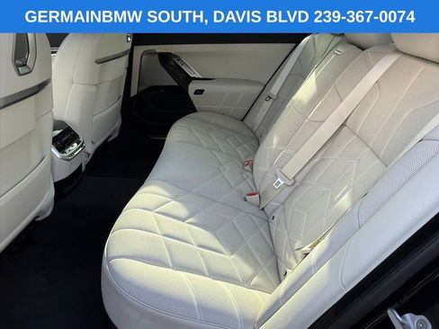 Certified 2025 BMW 760i xDrive w/ Executive Package image 16