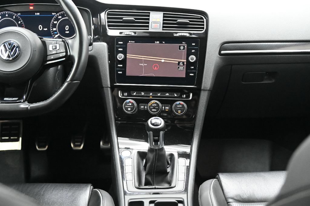 Used 2019 Volkswagen Golf R 4-Door AWD/4WD image 34