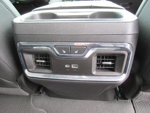 Used 2024 GMC Sierra 1500 Denali AWD/4WD image 31