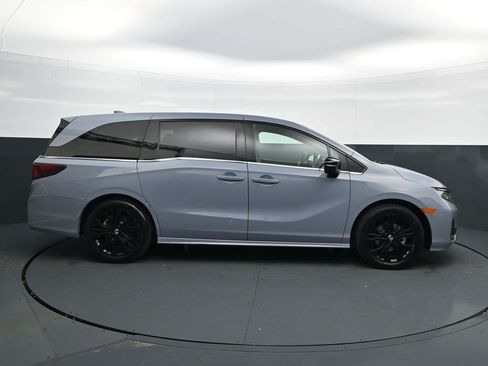 Used 2025 Honda Odyssey Sport-L image 8