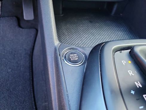 Used 2025 Kia K4 LXS image 23