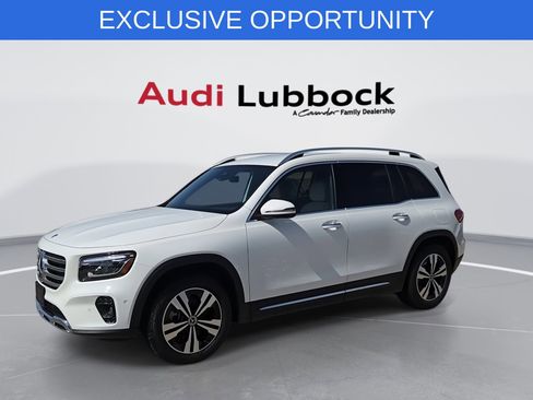 Used 2025 Mercedes-Benz GLB 250 image 4