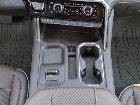 New 2025 GMC Sierra 2500 Denali w/ Denali Reserve Package image 23