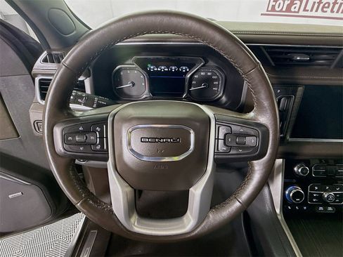 Used 2021 GMC Yukon Denali image 22