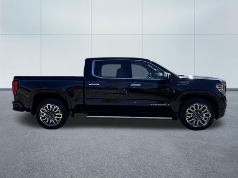 Used 2023 GMC Sierra 1500 Denali Ultimate AWD/4WD image 7