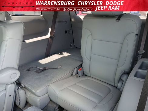 Used 2019 GMC Acadia SLT FWD image 15