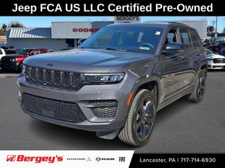 Used 2025 Jeep Grand Cherokee Altitude video 1