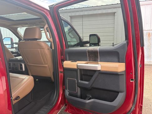 Used 2022 Ford F250 Lariat w/ Lariat Ultimate Package image 17