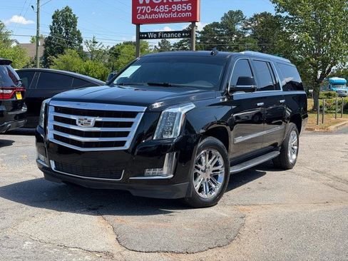 Used 2018 Cadillac Escalade ESV 2WD image 4