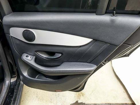 Used 2022 Mercedes-Benz GLC 300 image 26