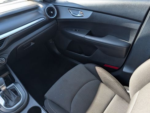 Certified 2023 Kia Forte LXS FWD image 11