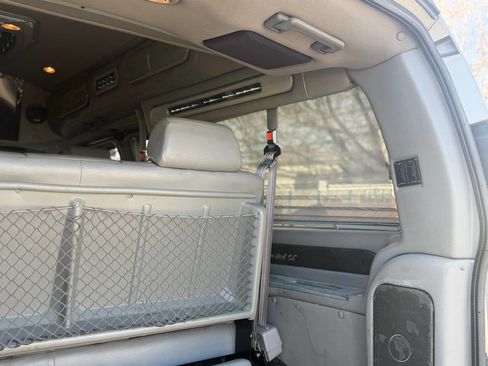 Used 2013 GMC Savana 1500 image 38