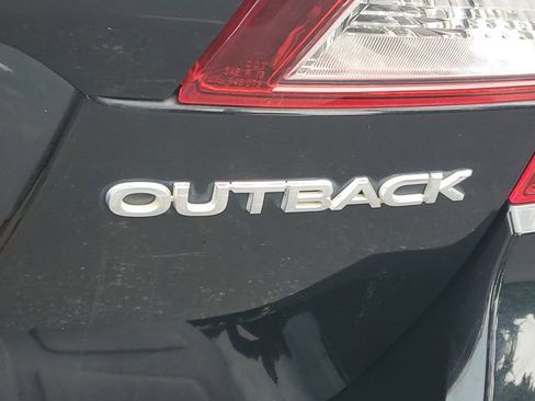 Used 2016 Subaru Outback 2.5i Limited AWD/4WD image 11