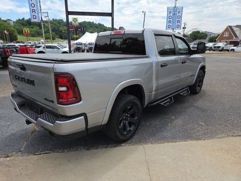 Used 2025 RAM 1500 Big Horn AWD/4WD image 8