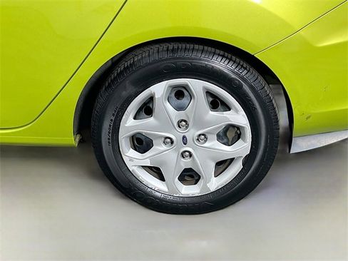 Used 2013 Ford Fiesta SE image 30