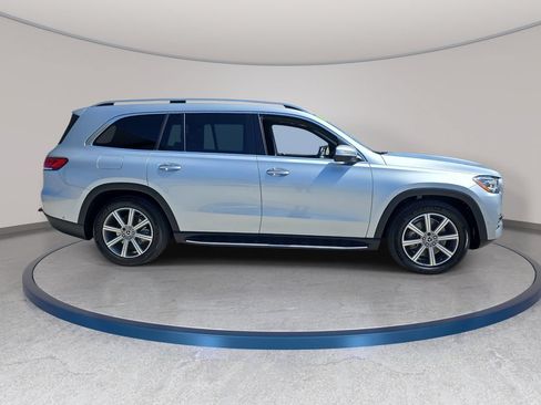 Used 2022 Mercedes-Benz GLS 450 4MATIC image 5