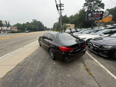 Used 2018 BMW 530e xDrive AWD/4WD image 5