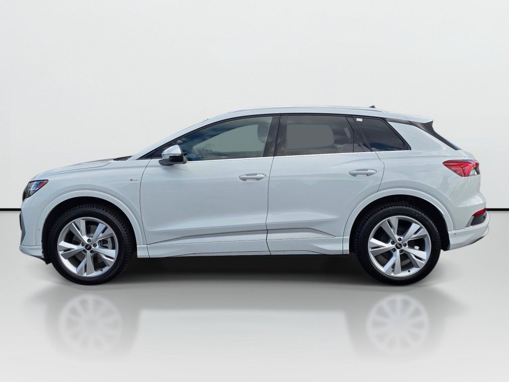 Used 2023 Audi Q4 e-tron Prestige AWD/4WD image 2