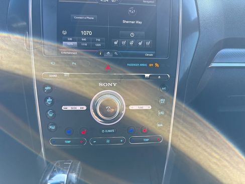 Used 2016 Ford Explorer Sport w/ Equipment Group 401A image 13