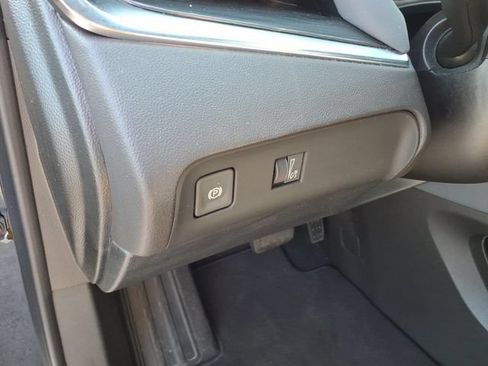 Used 2024 Buick Enclave Essence w/ Experience Buick Package FWD image 13
