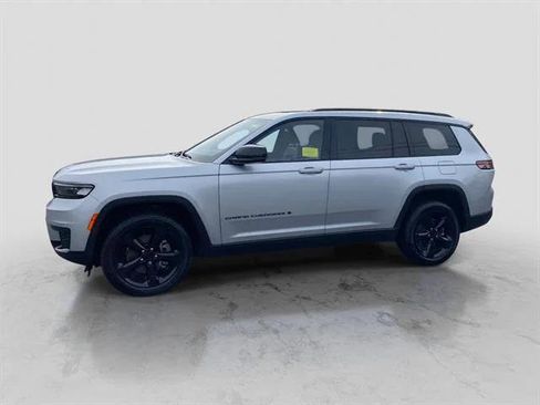 Certified 2021 Jeep Grand Cherokee L Laredo image 2