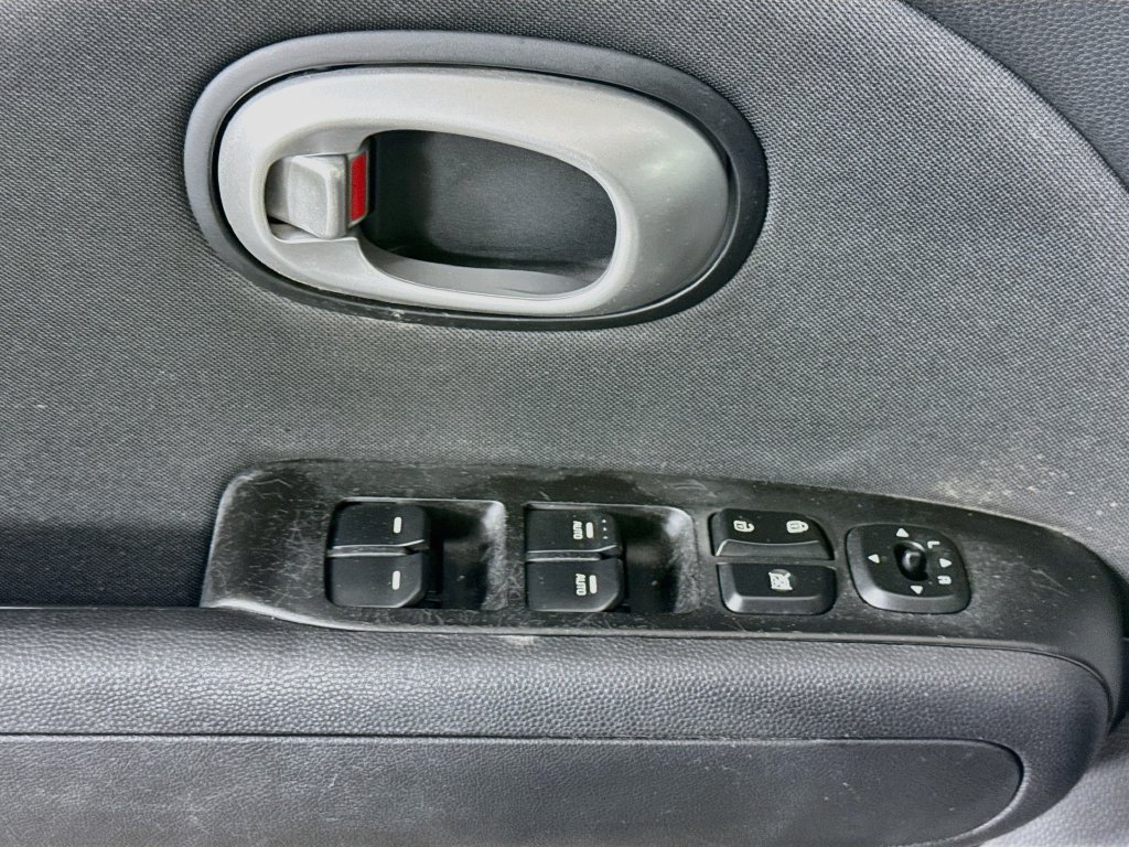 Used 2014 Kia Soul FWD image 19
