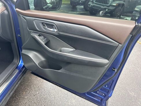 Used 2022 Nissan Rogue SL w/ SL Premium Package FWD image 26