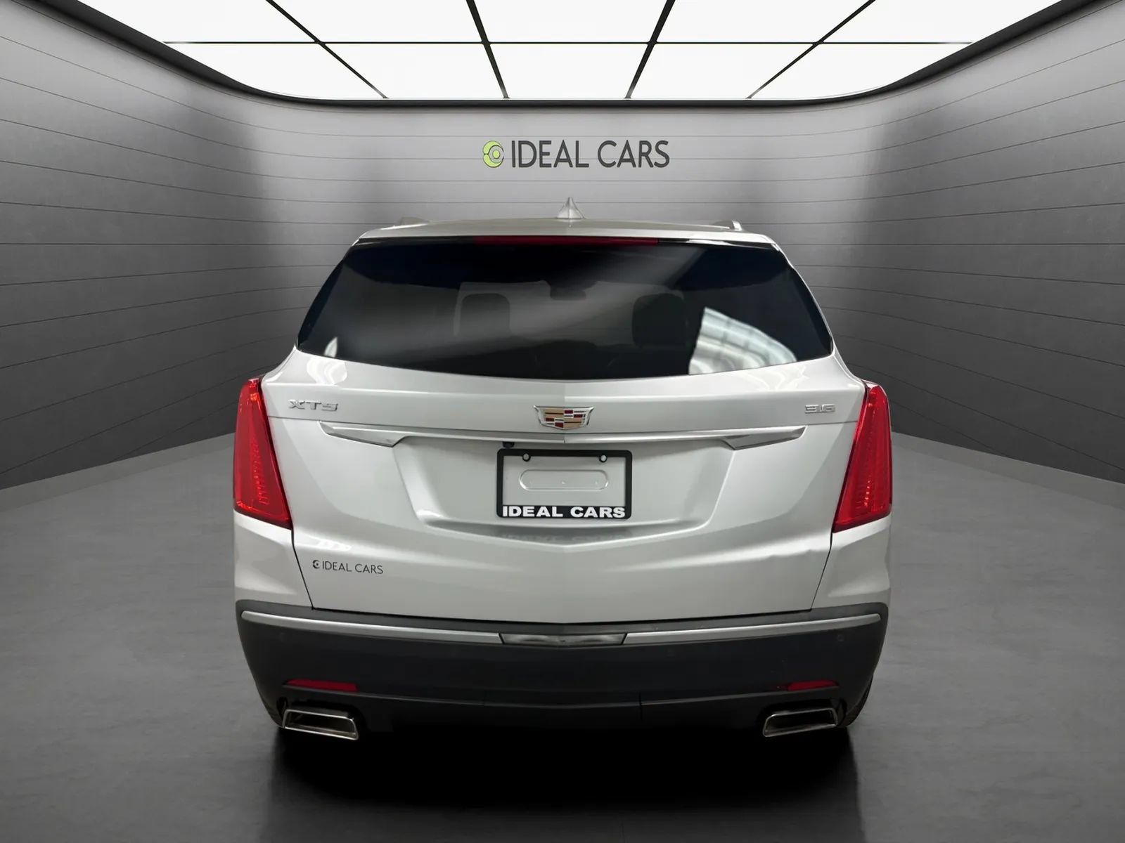 Used 2017 Cadillac XT5 Luxury FWD image 6