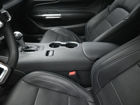 Used 2025 Ford Mustang GT Premium RWD image 18