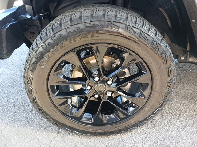 Used 2025 Jeep Gladiator Sport AWD/4WD image 49