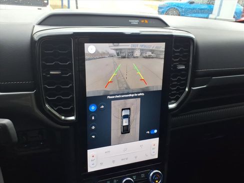 Used 2024 Ford Ranger Lariat w/ Advanced Towing Package image 22