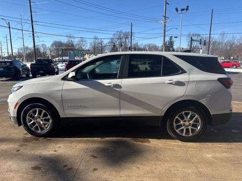 Used 2023 Chevrolet Equinox LT image 6