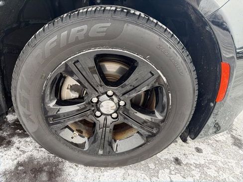 Used 2023 Dodge Charger SXT image 2