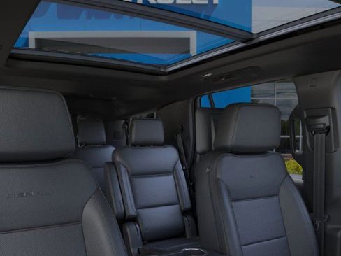 New 2025 Mercedes-Benz C 43 AMG 4MATIC Sedan image 52