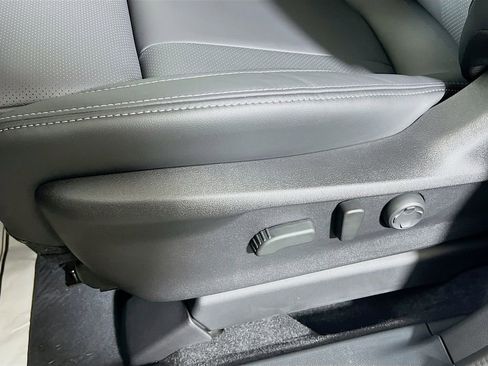 New 2026 Subaru Ascent Limited AWD/4WD image 15