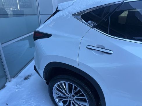 Certified 2025 Lexus NX 350h 350h Premium w/ Accessory Package (2T) image 18