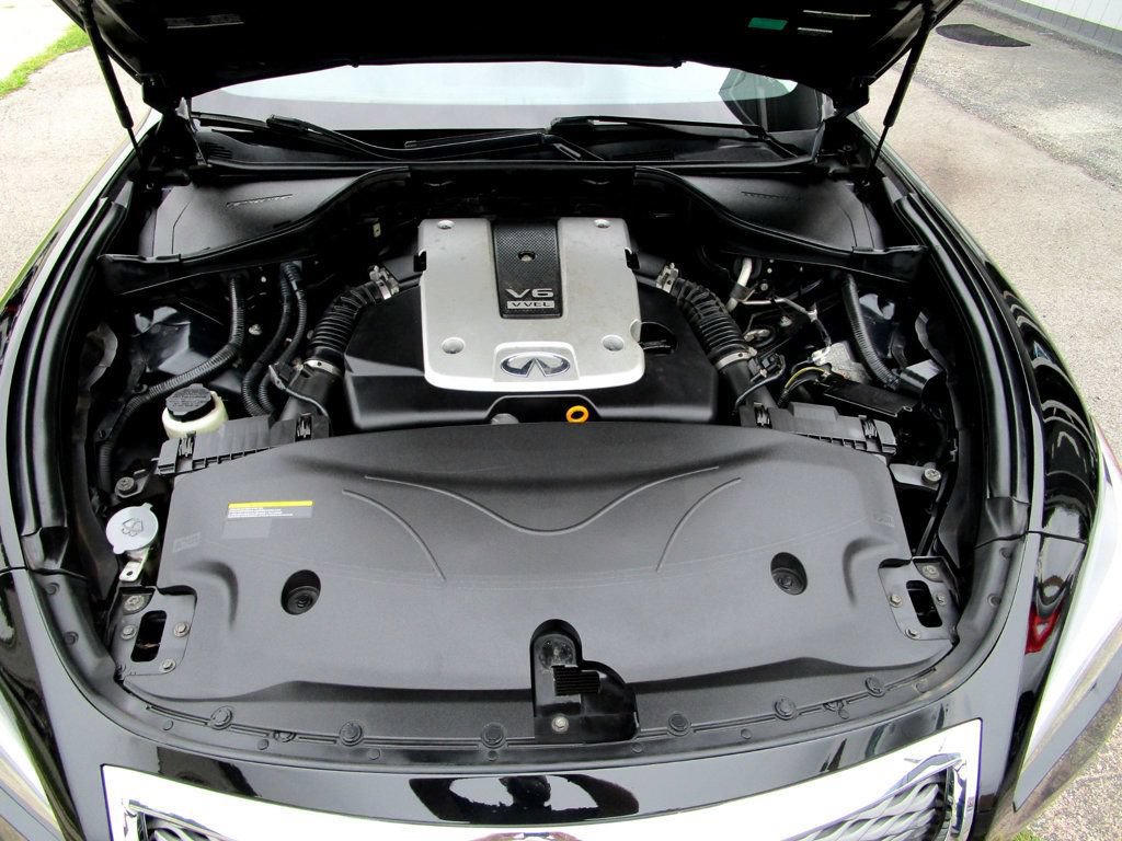 Used 2015 INFINITI Q70 3.7 AWD/4WD image 33