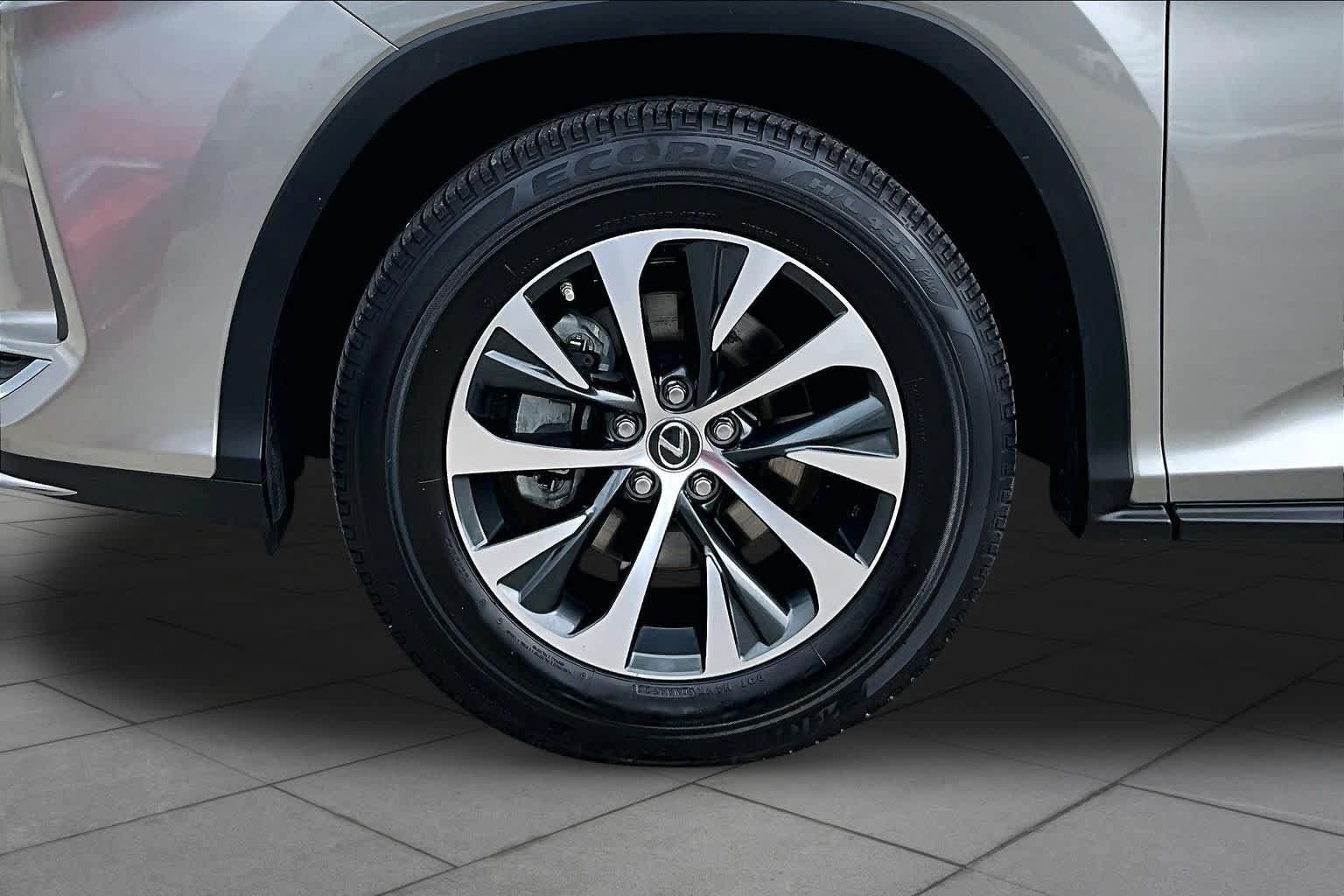 Used 2020 Lexus RX 350 AWD w/ Premium Package image 11