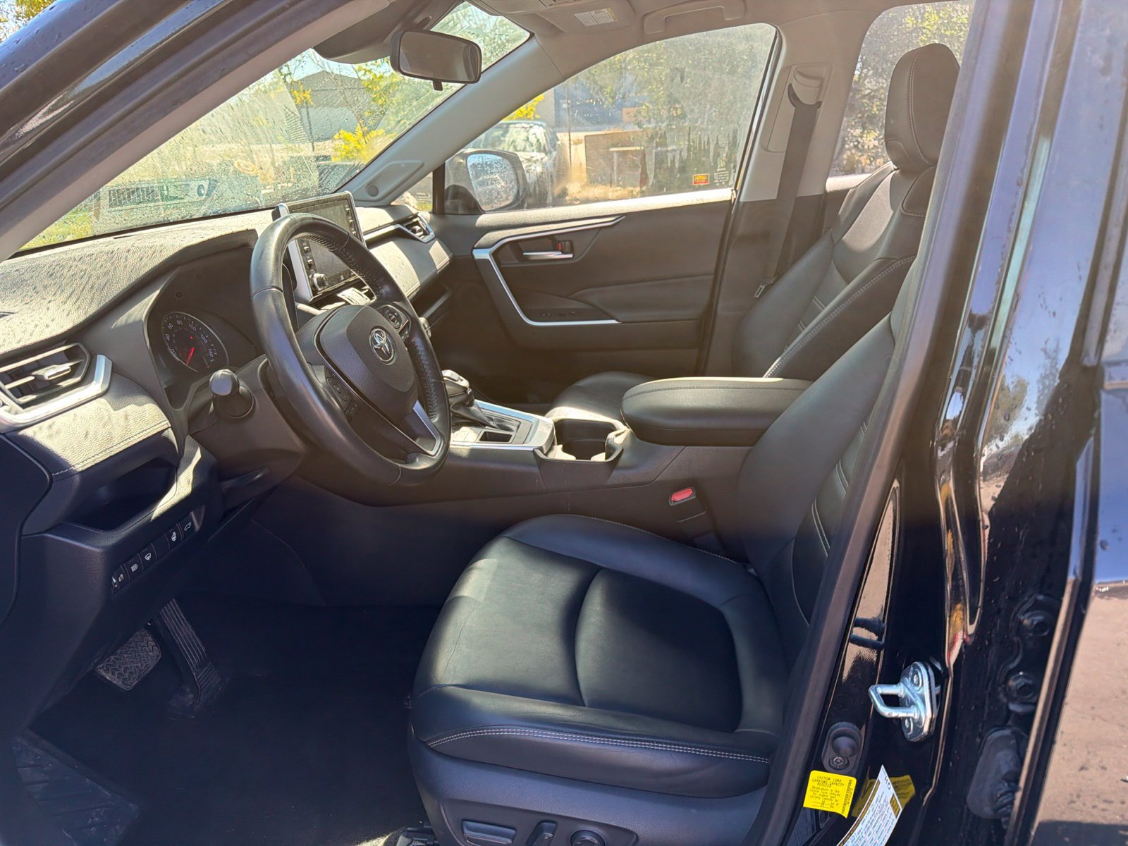 Used 2019 Toyota RAV4 XLE Premium w/ Cold Weather Package AWD/4WD image 7