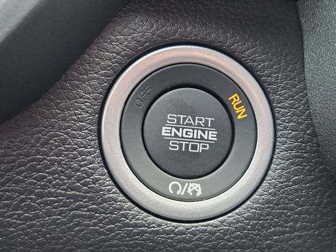 New 2026 RAM 1500 Express AWD/4WD image 23