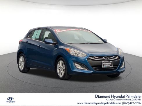 Used 2015 Hyundai Elantra GT image 1
