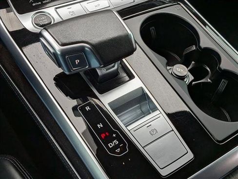 Used 2023 Audi Q8 Prestige w/ Prestige Package AWD/4WD image 18