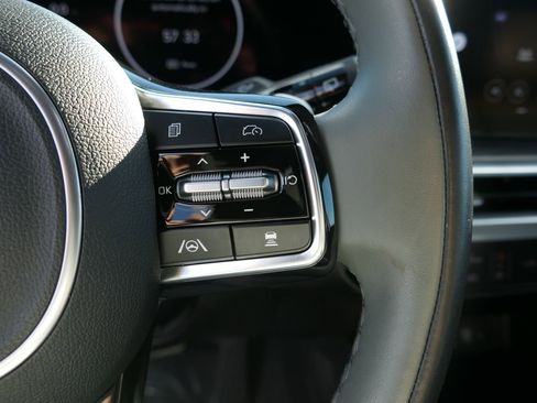 Certified 2024 Kia Sorento SX Prestige w/ Sage Leather Package image 15