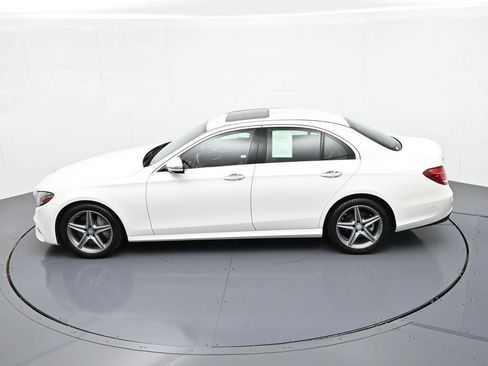 Used 2017 Mercedes-Benz E 300 4MATIC image 19